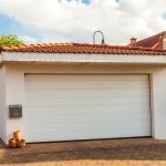 The Detached Garage: 3 Myths And Facts